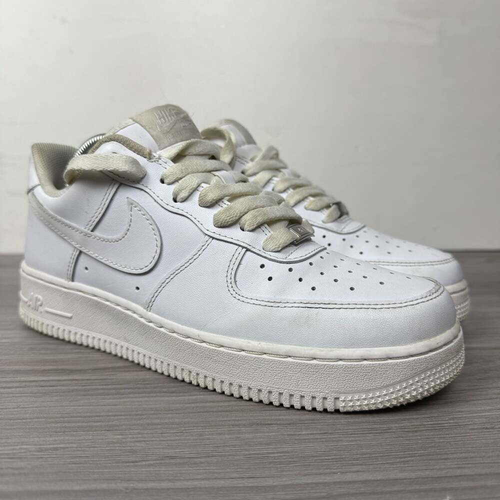 Nike Air Force 1 '07 Triple White Sneakers CW2288-111 - Picture 8 of 16